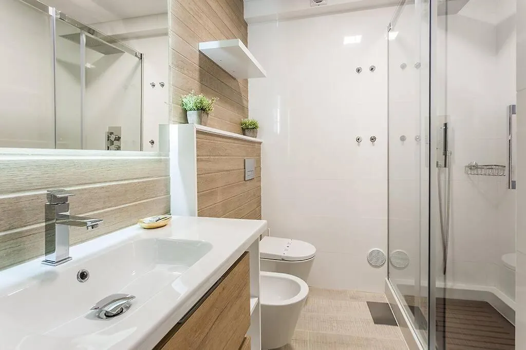 Апартаменты Alfama 52 Unique Apt With Pituresque Balcony Лиссабон